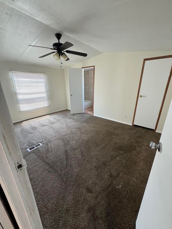 Image 22 of property listing at 224 Atrisco Vista Boulevard SW TRLR 240, Albuquerque, NM 87121