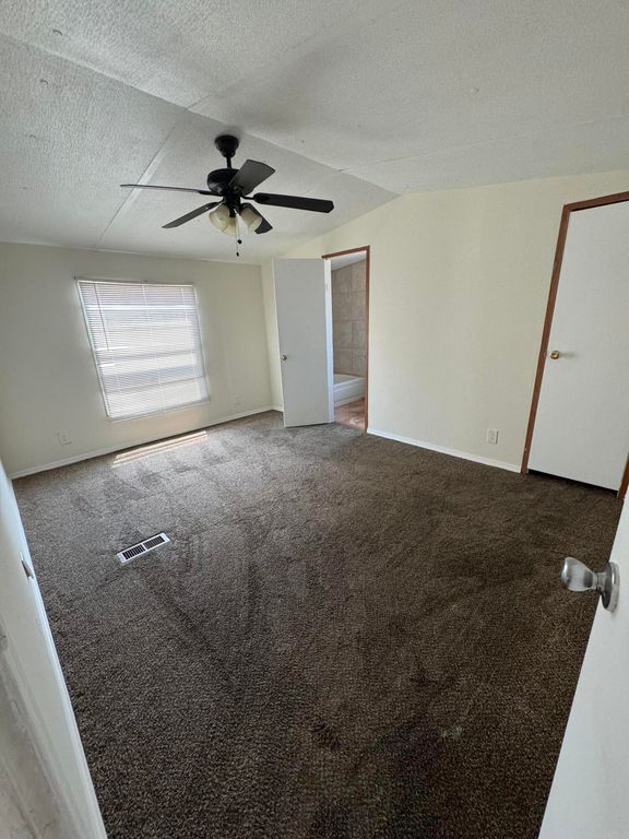 Image 23 of property listing at 224 Atrisco Vista Boulevard SW TRLR 240, Albuquerque, NM 87121