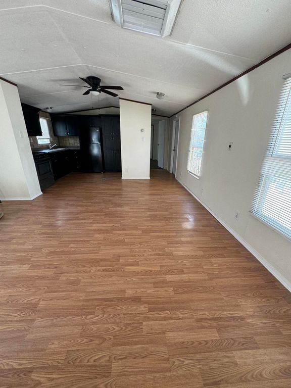 Image 24 of property listing at 224 Atrisco Vista Boulevard SW TRLR 240, Albuquerque, NM 87121