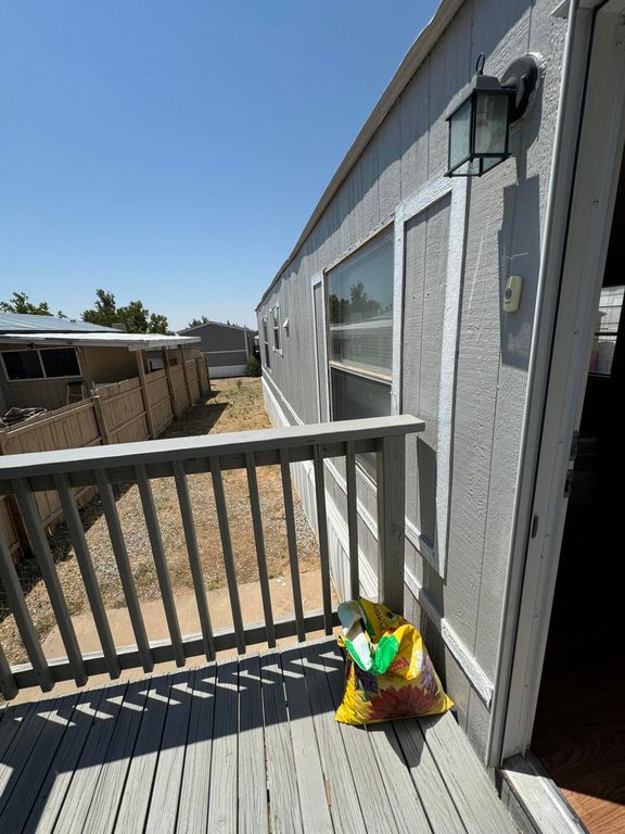 Image 28 of property listing at 224 Atrisco Vista Boulevard SW TRLR 240, Albuquerque, NM 87121