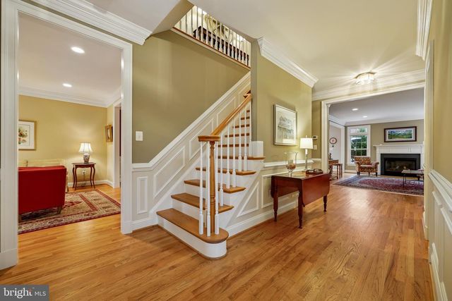 8807 RIDGE RD, Bethesda, MD 20817