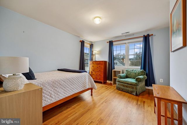 8807 RIDGE RD, Bethesda, MD 20817