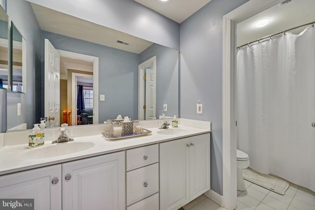 8807 RIDGE RD, Bethesda, MD 20817