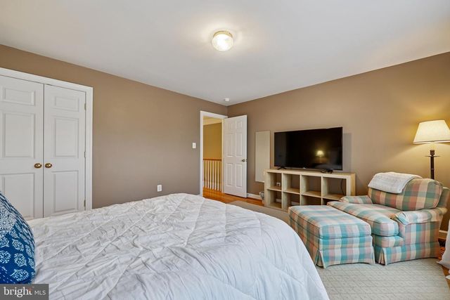 8807 RIDGE RD, Bethesda, MD 20817