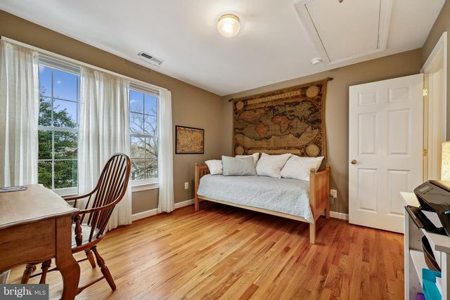 8807 RIDGE RD, Bethesda, MD 20817