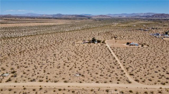 888 Lucky, Landers, CA 92285