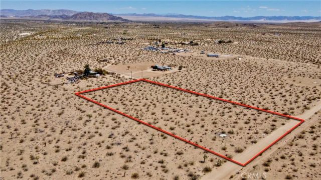 888 Lucky, Landers, CA 92285