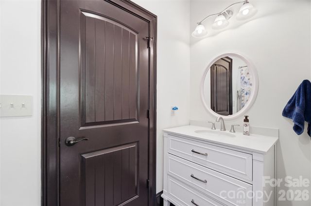 3014 Dodsworth Drive, Cramerton, NC 28032