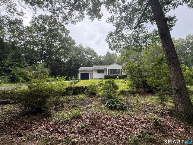 421 Modock Road, Putnam, CT 06260