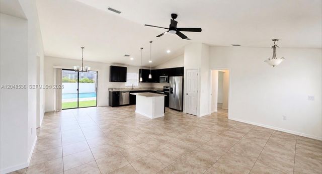 2208 NW 42ND PL, Cape Coral, FL 33993