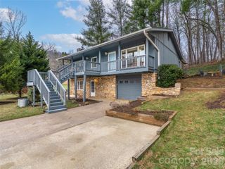 27 Brookcliff Drive, Asheville, NC 28804