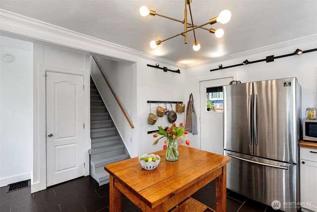 2127 8th Street, Bremerton, WA 98312