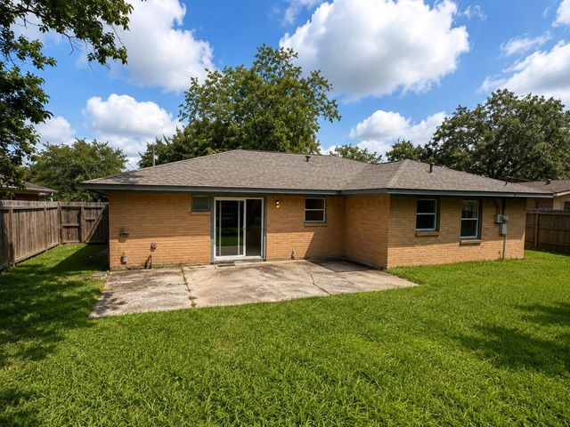 505 Moody Avenue, League City, TX 77573