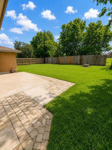 505 Moody Avenue, League City, TX 77573