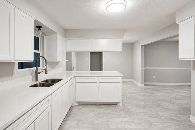 505 Moody Avenue, League City, TX 77573