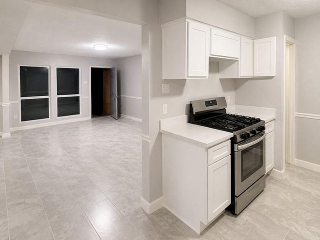505 Moody Avenue, League City, TX 77573
