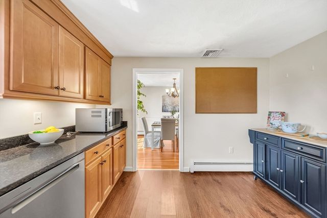 2 Rutgers Rd, Andover, MA 01810