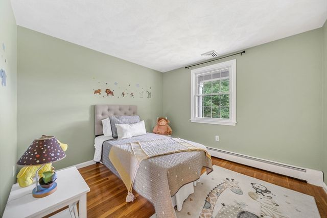 2 Rutgers Rd, Andover, MA 01810