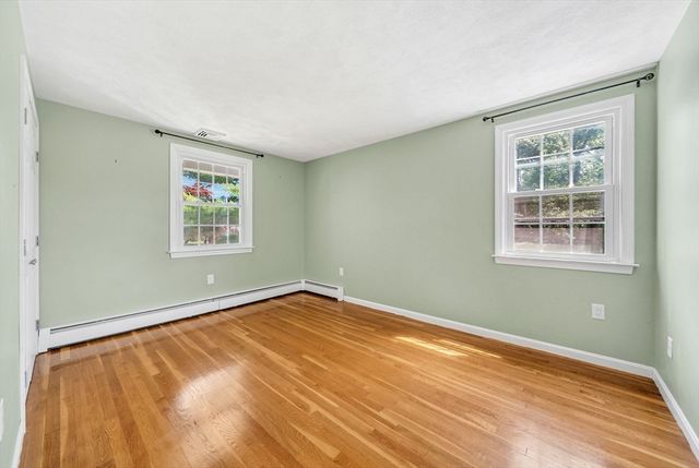 2 Rutgers Rd, Andover, MA 01810
