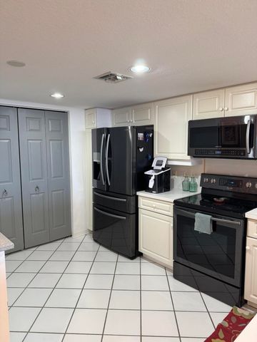 5051 N Hwy A1a 16-5, Fort Pierce, FL 34949
