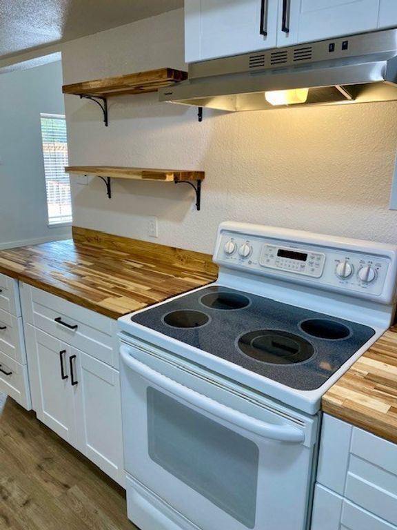 Image 6 of property listing at 2563 Lindenwood Drive, San Angelo, TX 76904