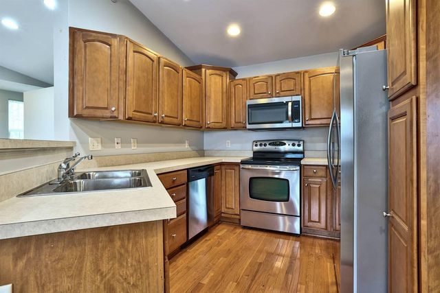 408 Breezewood Court, Ludlow, KY 41016