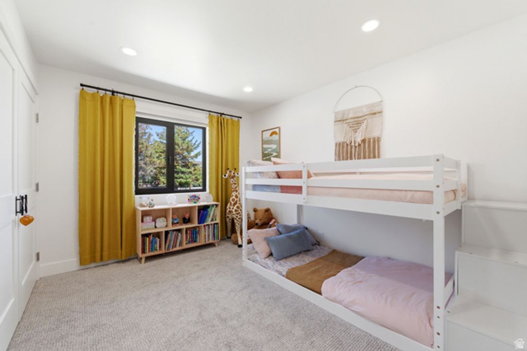 Image 24 of property listing at 118 E COUNTRYSIDE CIR, Park City, UT 84098