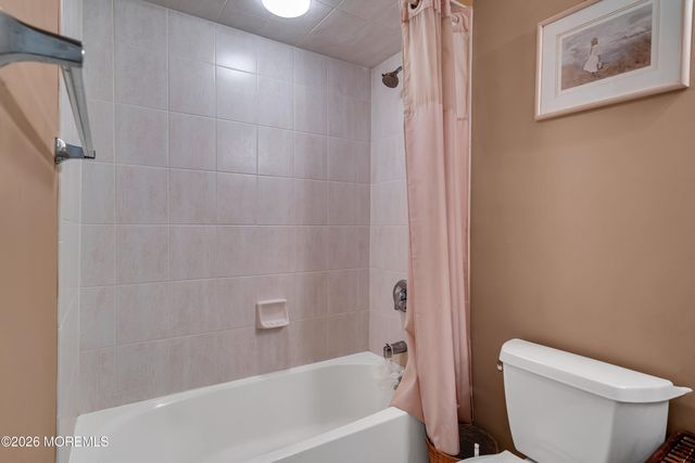 62 Schley Avenue, Toms River, NJ 08755