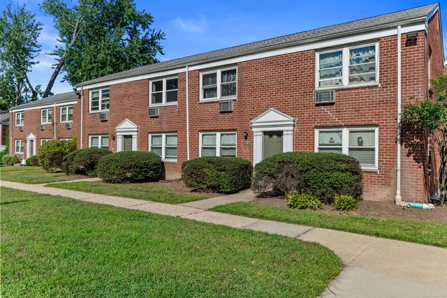 14 Hamilton Court A, Stamford, CT 06902