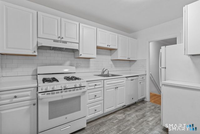 14 Hamilton Court A, Stamford, CT 06902