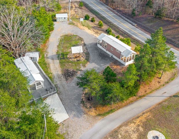 102 Thomas Rd, Dover, TN 37058