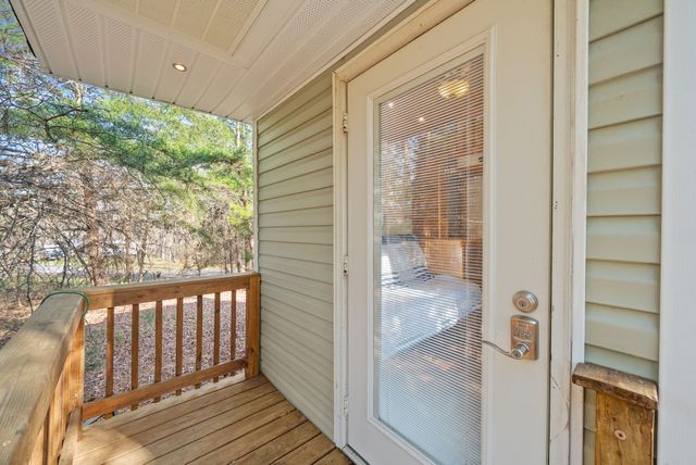 102 Thomas Rd, Dover, TN 37058