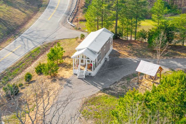 102 Thomas Rd, Dover, TN 37058