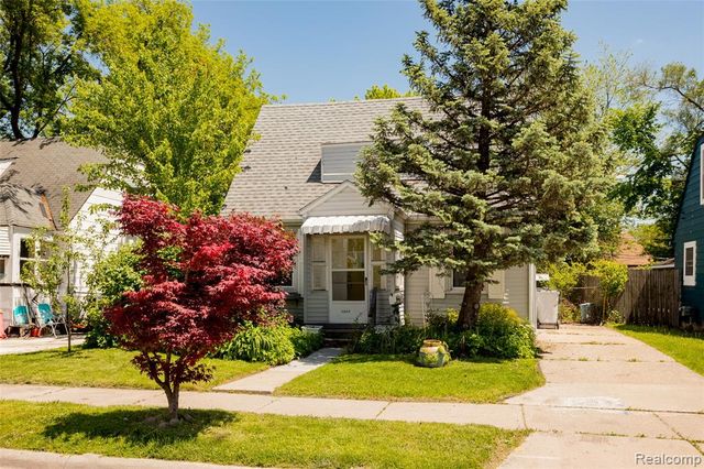 23122 Reynolds Avenue, Hazel Park, MI 48030