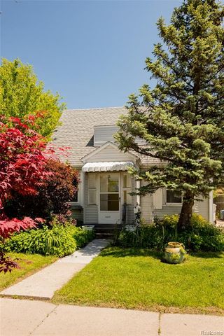 23122 Reynolds Avenue, Hazel Park, MI 48030