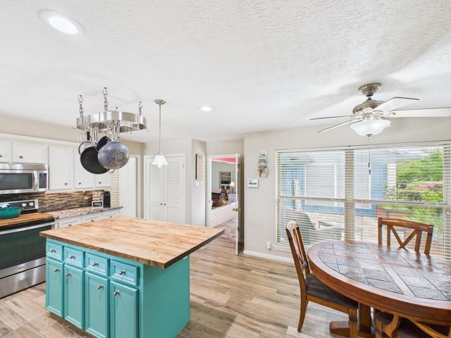 1310 Golden Bear Lane, Kingwood, TX 77339