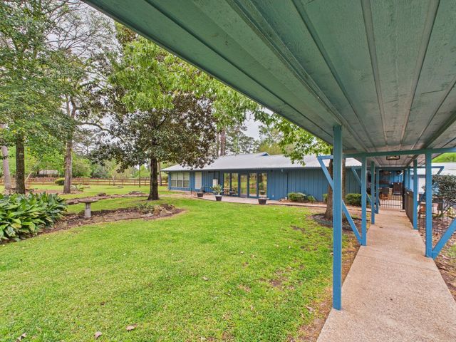 1310 Golden Bear Lane, Kingwood, TX 77339