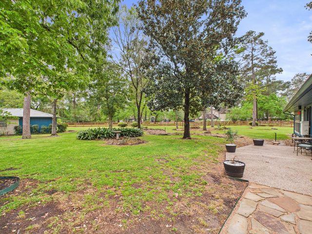 1310 Golden Bear Lane, Kingwood, TX 77339