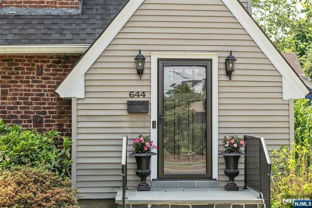 644 Linwood Avenue, Ridgewood, NJ 07450