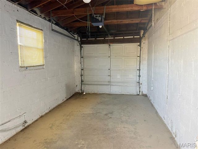 6703 Etzel Avenue, St Louis, MO 63130
