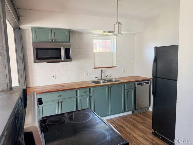 6703 Etzel Avenue, St Louis, MO 63130