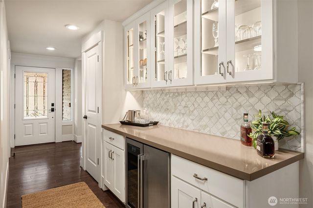 1617 216th Avenue NE, Sammamish, WA 98074