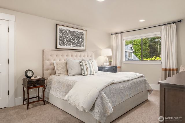 1617 216th Avenue NE, Sammamish, WA 98074
