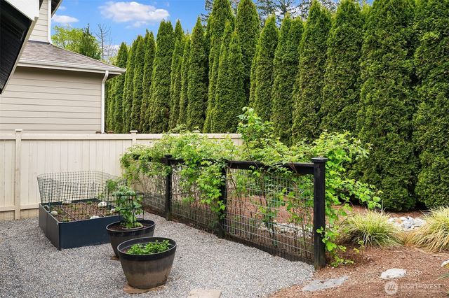 1617 216th Avenue NE, Sammamish, WA 98074