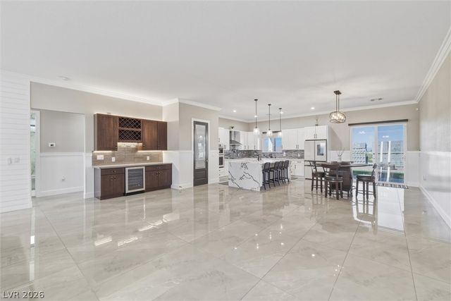 2120 Iroquois Avenue, Pahrump, NV 89048