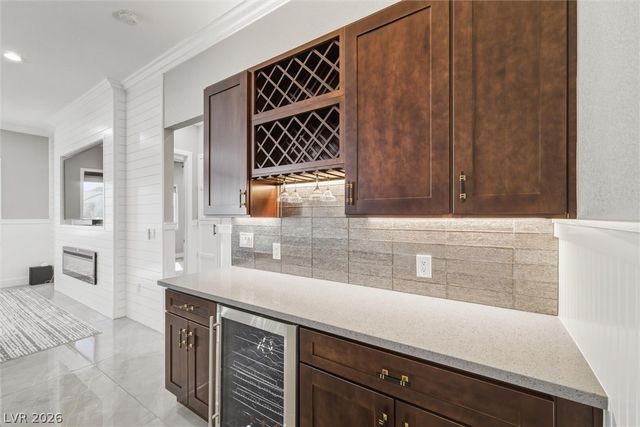 2120 Iroquois Avenue, Pahrump, NV 89048