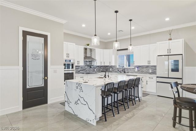 2120 Iroquois Avenue, Pahrump, NV 89048