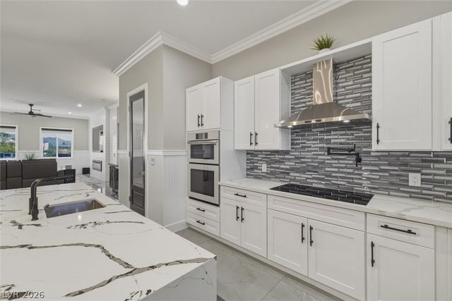 2120 Iroquois Avenue, Pahrump, NV 89048