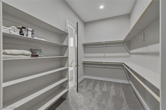 2120 Iroquois Avenue, Pahrump, NV 89048