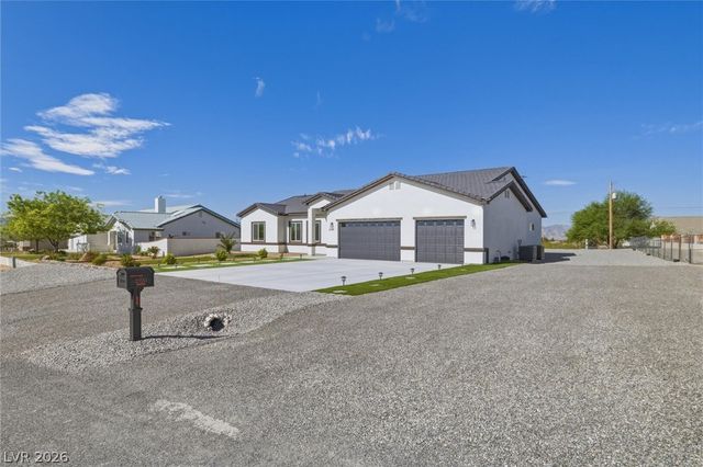 2120 Iroquois Avenue, Pahrump, NV 89048